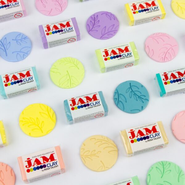 Preparation of "Easter Rabbit" on the stand of MDF ROSA TALENT