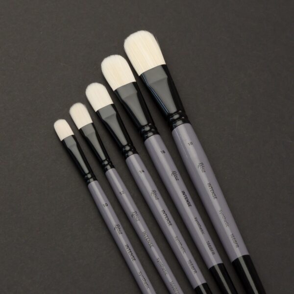 Synthetic Oval Brush, INTENSE 1668FR, Long Handle, ROSA