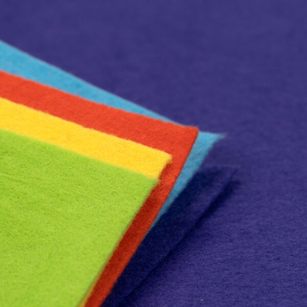 Felt of sheet (polyester), 21,5x28 cm,180g/m2, ROSA Talent